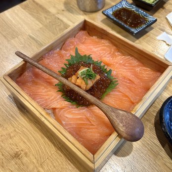Rantei Japanese Cuisine - Sake Uni Oyako Don - Sushi Bars Near Me - Santa Clara, California Rantei Japanese Cuisine - Sake Uni Oyako Don - Sushi Bars Near Me - Santa Clara, California
