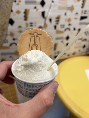 Motoretta Gelato by null