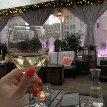 Refinery Rooftop - Lounges Near Me - New York, New York Refinery Rooftop - Lounges Near Me - New York, New York