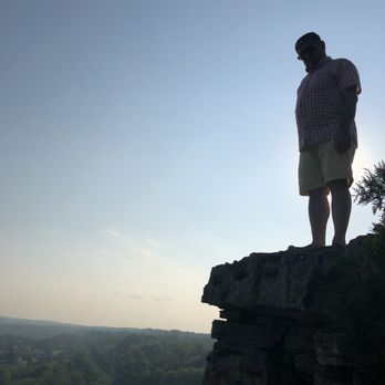 Dundas Peak - Hiking Near Me - Dundas, Ontario
