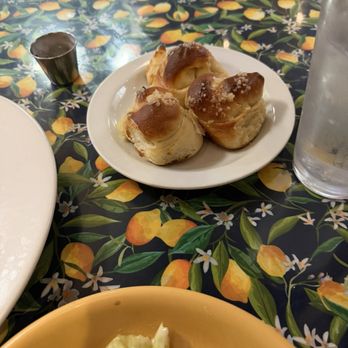 La Famiglia - Delicioso Garlic Rolls - Italian Near Me - Miramar, Florida La Famiglia - Delicioso Garlic Rolls - Italian Near Me - Miramar, Florida