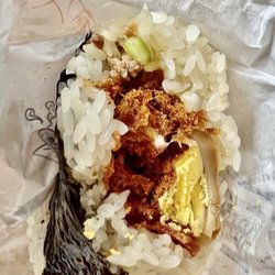 Tao Rice Roll - A4 Tao Roll - great portions of filling to rice wrapped in seaweed Chinese 'burrito'! (05/28/22)
