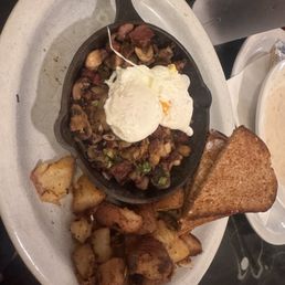 Corn Corned Beef Hash'n Eggs