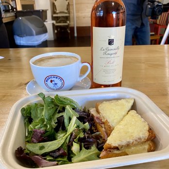 Moschetti Cafe - Cafes Near Me - Vallejo, California