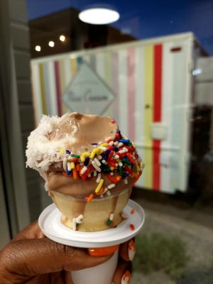 MN Nice Cream by null