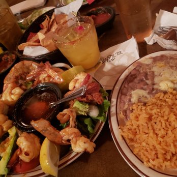 Avilas El Ranchito - Camerones al mojo de ajo dinner and passionfruit margarita. - Mexican Near Me - Costa Mesa, California