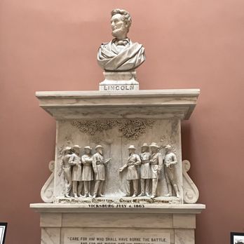 Ohio Statehouse - Statue of Abraham Lincoln - Landmarks & Historical Buildings Near Me - Columbus, Ohio
