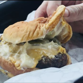 Dairi-O - Good Cheeseburger - Fast Food Near Me - Winston-Salem, North Carolina