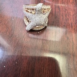 Manhasset Jewelers - Diamond starfish ring