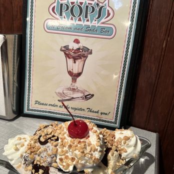 Pop's Ice Cream & Soda Bar - Create Your Own Ice Cream Sundae - Ice Cream & Frozen Yogurt Near Me - Roanoke, Virginia