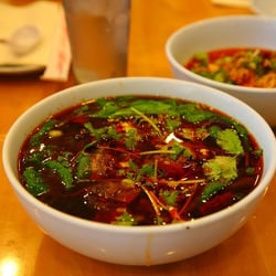Ding's Garden - Beef noodle soup