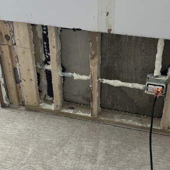 2 Guys Construction - Wall - pre-repair - Painters Near Me - Chicago, Illinois