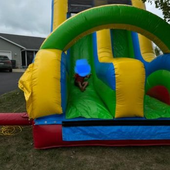 Stateline Bounce House Rentals - Kids playing - Bounce House Rentals Near Me - Rockton, Illinois Stateline Bounce House Rentals - Kids playing - Bounce House Rentals Near Me - Rockton, Illinois