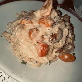 Barnwood - Chicken Alfredo - American Near Me - Scottsdale, Arizona