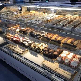 Mike's Pastry - Cakes, pastries and cupcakes - Bakeries Near Me - Somerville, Massachusetts