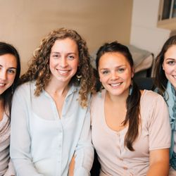 Glow Midwifery - The Glow Midwives