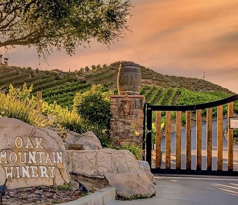 Oak Mountain Winery by null