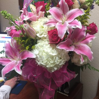 Fresh Cut Wholesale - Florists Near Me - Visalia, California