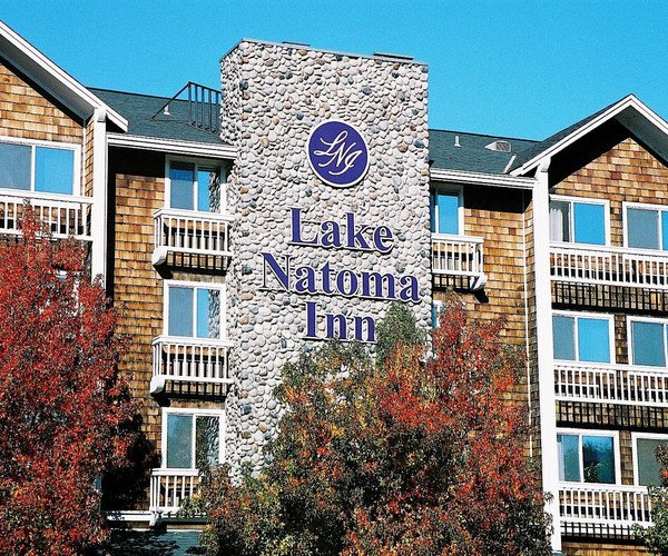 LAKE NATOMA INN 187 Photos & 287 Reviews 702 Gold Lake Dr, Folsom