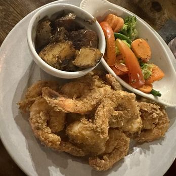 Captain Groovy's Grill & Raw Bar - Fried Shrimp - Seafood Near Me - Norfolk, Virginia Captain Groovy's Grill & Raw Bar - Fried Shrimp - Seafood Near Me - Norfolk, Virginia