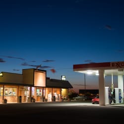 Ksanka Motel - The motel "front desk" is the cashier at the convenience store.