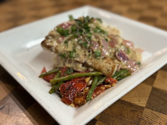 Currents Steak & Seafood by null