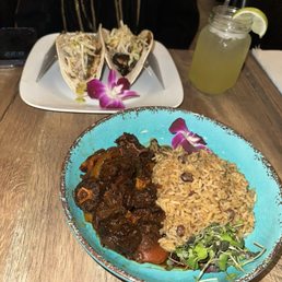 Oxtail with Rice & Peas & Chicken Tacos Oxtail with Rice & Peas & Chicken Tacos