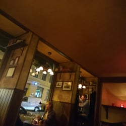 Lincoln Gastro Pub - Very cosy window seats