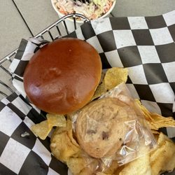 Sons Of Toil Brewing - Brisket box lunch