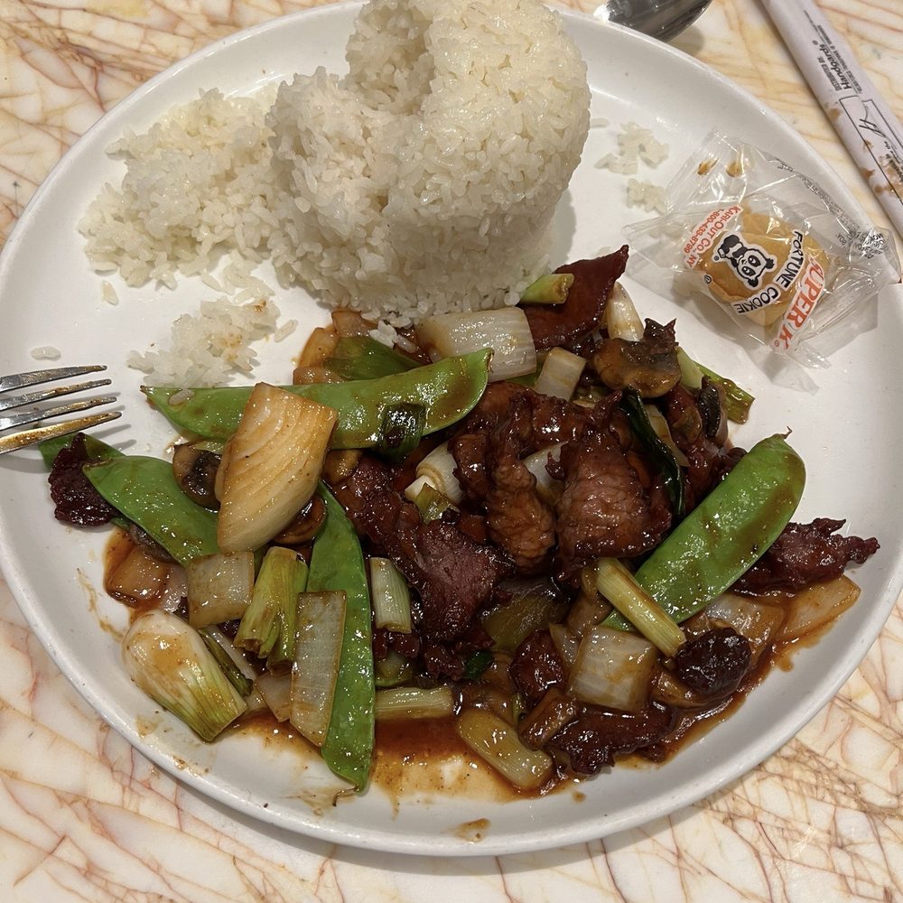 Café Milano - $20. Mongolian Beef. Over done beef, some small pieces were so hard the fork would not pierce them. - Cafes Near Me - West Wendover, Nevada Café Milano - $20. Mongolian Beef. Over done beef, some small pieces were so hard the fork would not pierce them. - Cafes Near Me - West Wendover, Nevada