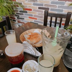 La Casa de la Chef - Complementary juice pitcher and bread basket.