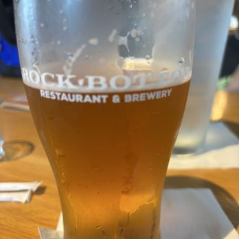 Rock Bottom Restaurant & Brewery - Tangerine wheat beer - Breweries Near Me - Daytona, Florida Rock Bottom Restaurant & Brewery - Tangerine wheat beer - Breweries Near Me - Daytona, Florida