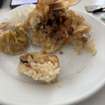 A&W Restaurant - Chicken and rice wrapped in lotus leaf - Dim Sum Near Me - Northridge, California A&W Restaurant - Chicken and rice wrapped in lotus leaf - Dim Sum Near Me - Northridge, California