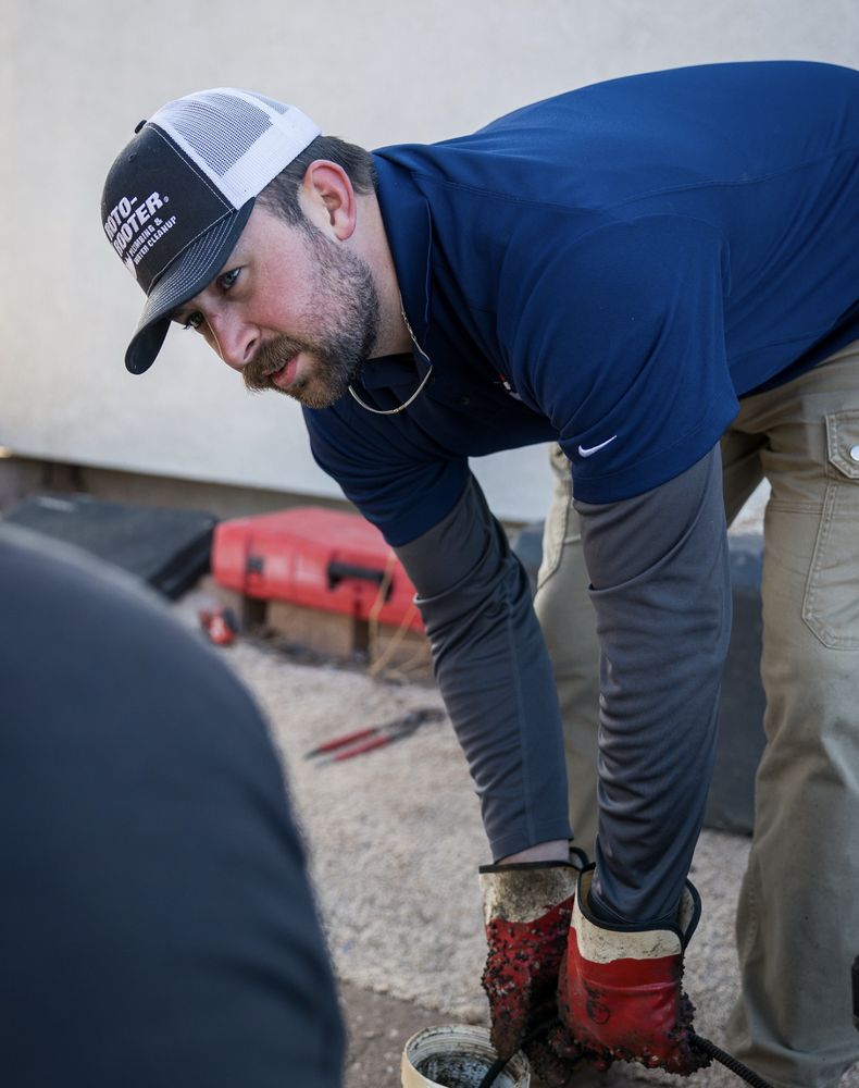 Slide of Roto-Rooter Plumbing & Water Cleanup