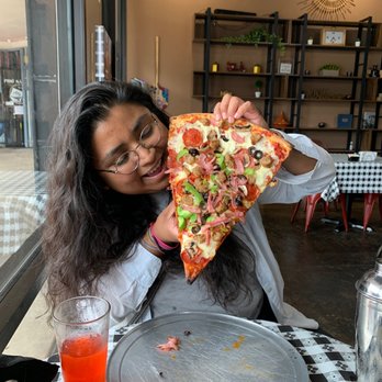 Mony’s Pizzeria - Roma Pizza!!! Delicious crispy!!! Perfect Ninja Turtle pizza - Pizza Near Me - Houston, Texas
