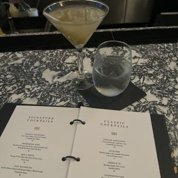 Bösendorfer Lounge - Filthy martini - Lounges Near Me - Orlando, Florida