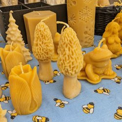 New Berlin Farmers Market - Local beeswax candles