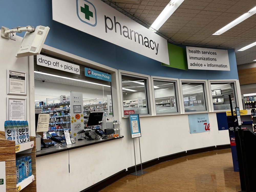 WALGREENS with 10 real customer photos Updated August 2024 298