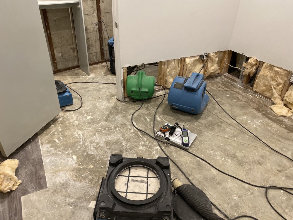 HOMETOWN RESTORATION 89 Photos & 40 Reviews Damage Restoration