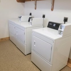 Terry's Country RV Park - Laundry Area