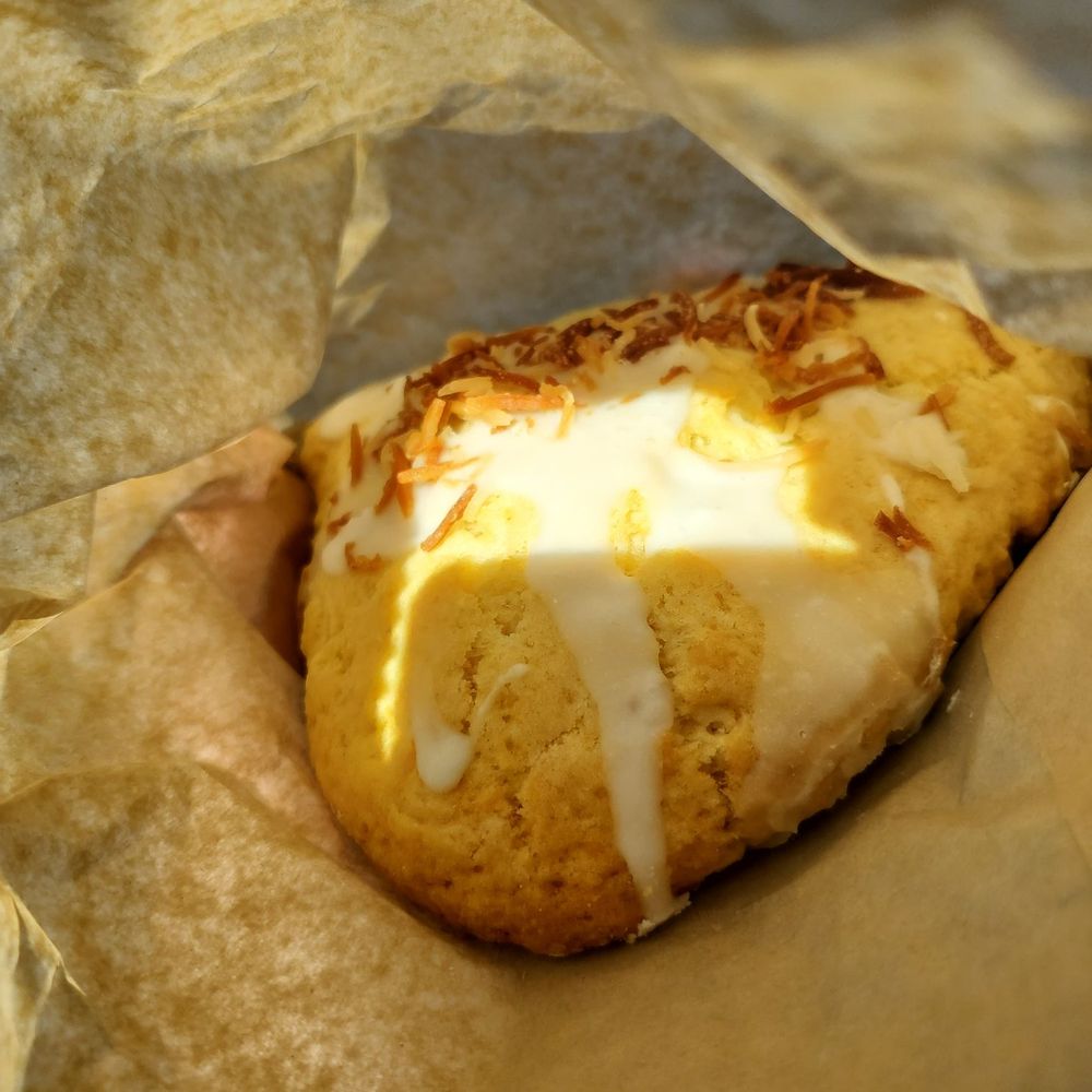 La Mo Cafe - Coconut lime scone - Breakfast & Brunch Near Me - Turlock, California La Mo Cafe - Coconut lime scone - Breakfast & Brunch Near Me - Turlock, California