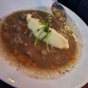 Murrays Bar - Irish stew. More like watery, fatty water - Pubs Near Me - Dublin, D