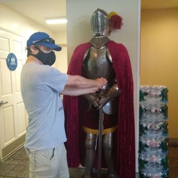 Castle Inn & Suites - Trying to see if he'd share his sword. - Hotels Near Me - Anaheim, California
