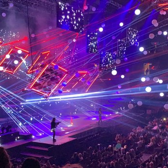 Moda Center - Kick ass concert - Stadiums & Arenas Near Me - Portland, Oregon