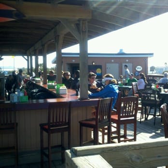 Finns Beachside Pub - New American Near Me - Flagler Beach, Florida