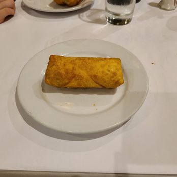 Gen Hoe Restaurant - Eggroll - Chinese Near Me - Geneva, Illinois