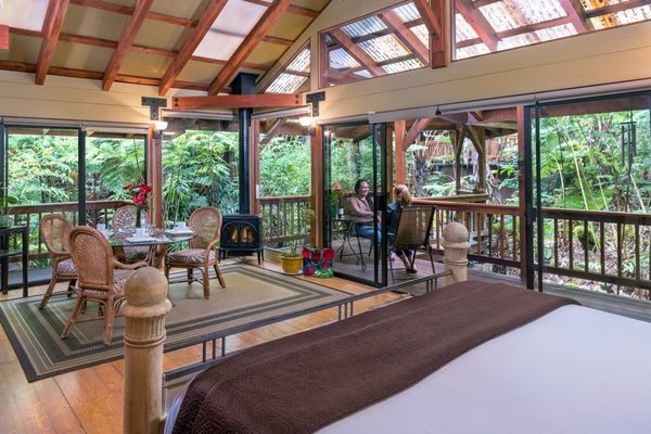 Volcano Village Lodge by null