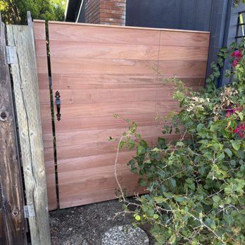 Jags Fence - Gate - Decks & Railing Near Me