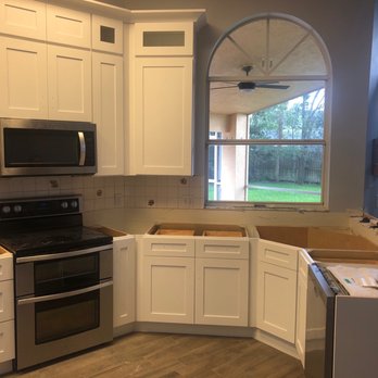Discount Cabinets - Kitchen cabinets after install (done in one day). - Cabinetry Near Me - Longwood, Florida