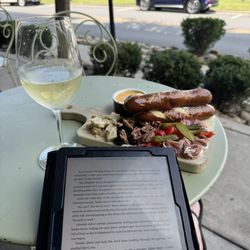Grapevine - Charcuterie board and Sauvignon Blanc